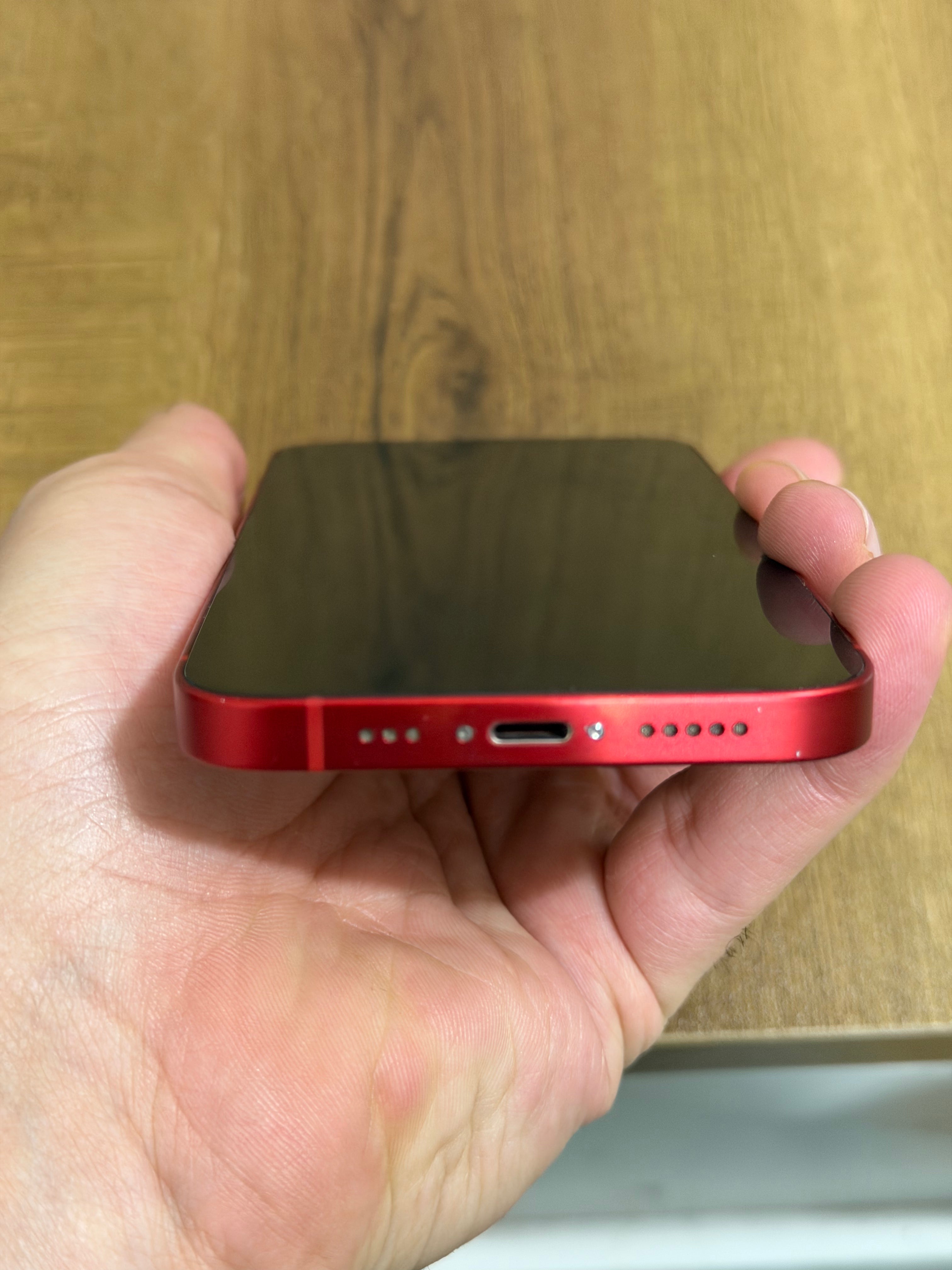 Apple iPhone 13 - 128 GB - (PRODUCT)RED (Unlocked)