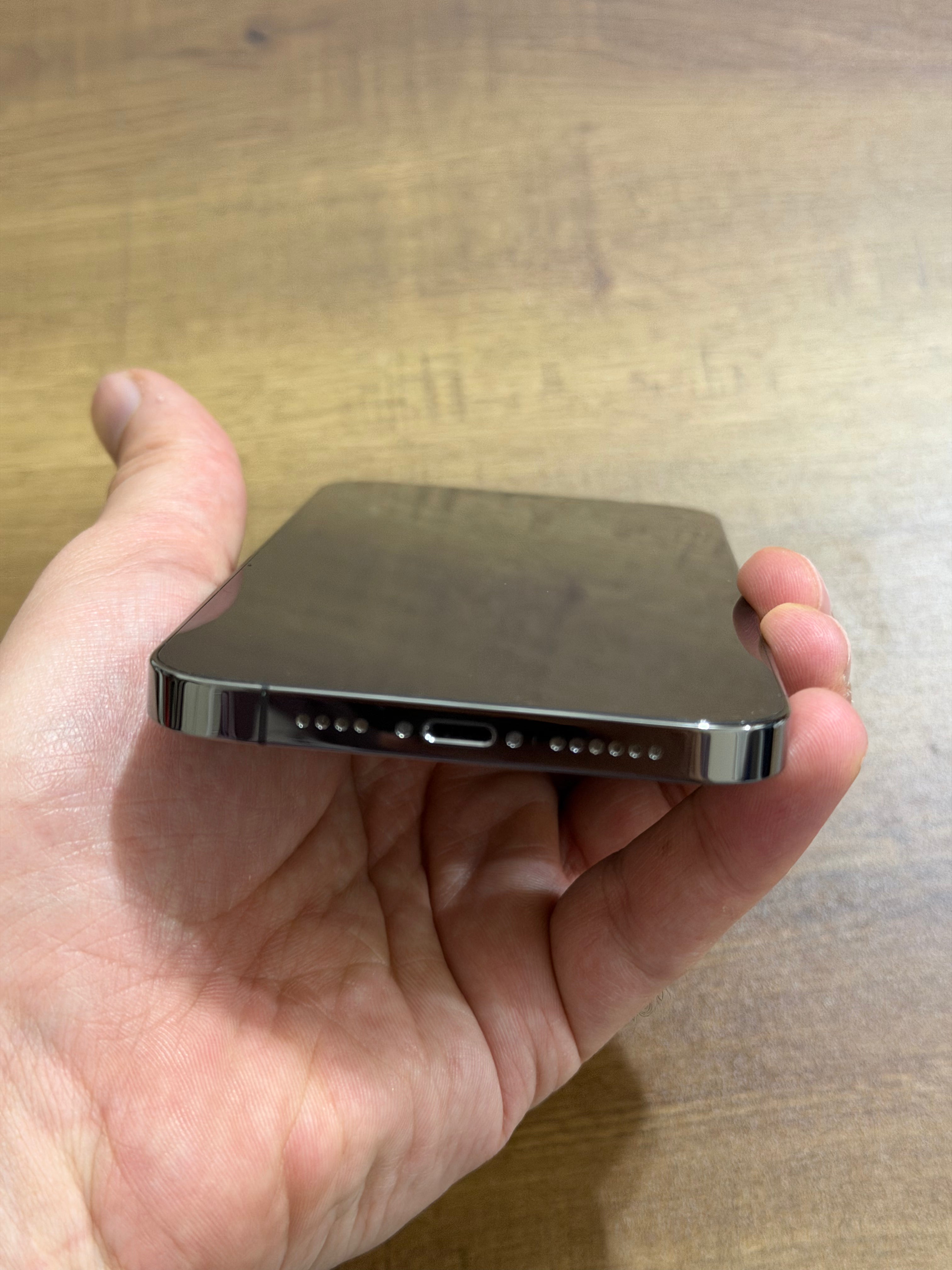 Apple iPhone 12 Pro Max - 128 GB - Graphite (Unlocked)