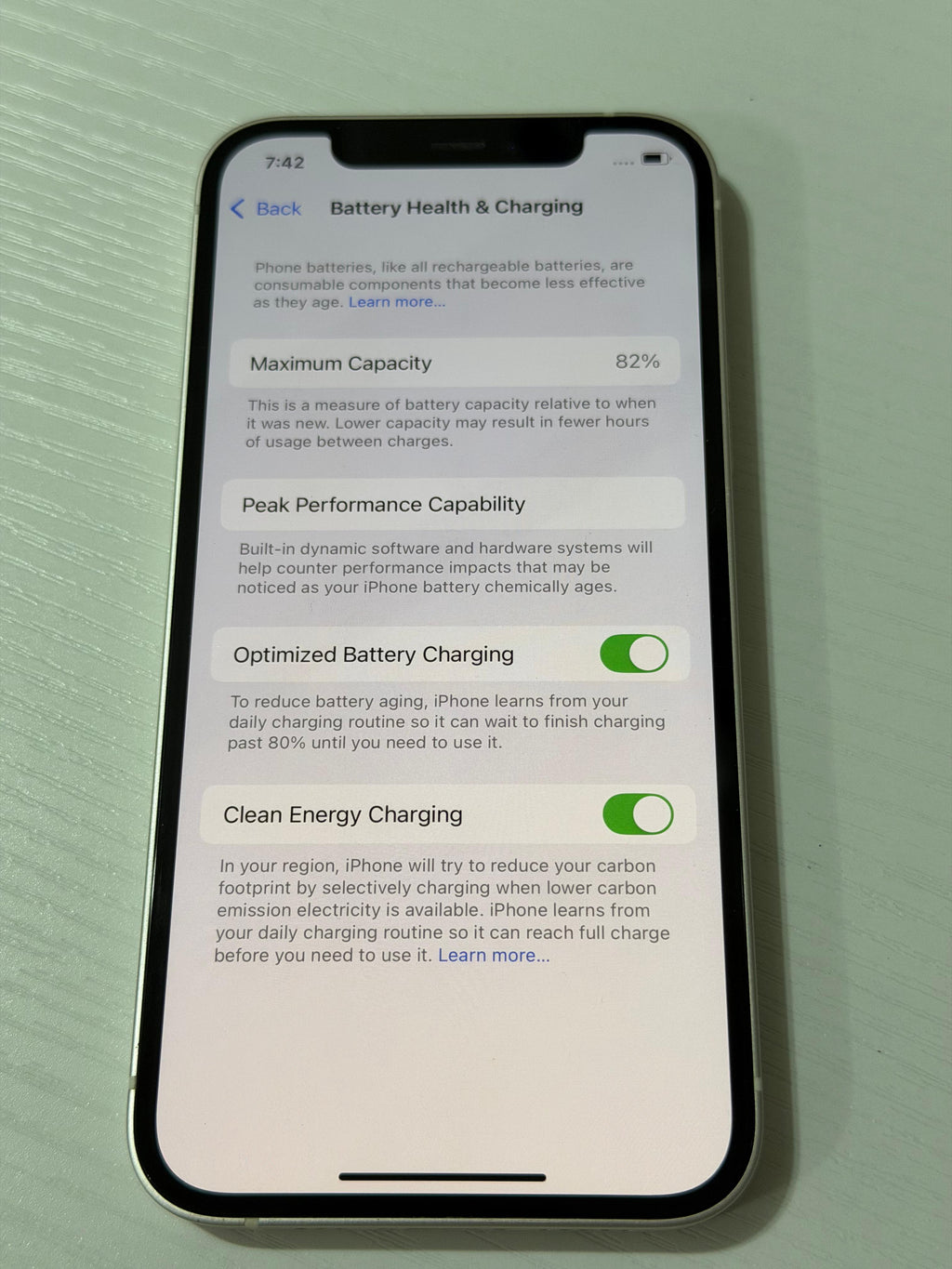 Apple iPhone 12 - 128 GB - White (Unlocked) - Excellent